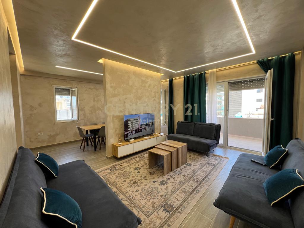 OFROJME PER SHITJE SUPER APARTAMENT I INVESTUAR 3+3+3 BALLKONE,NE QERRET .20M NGA DETI !