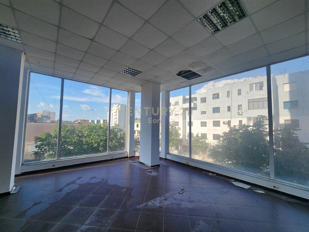 Ambient biznesi për shitje te Spitali, Durrës - 164000€ | 82.41 m²
