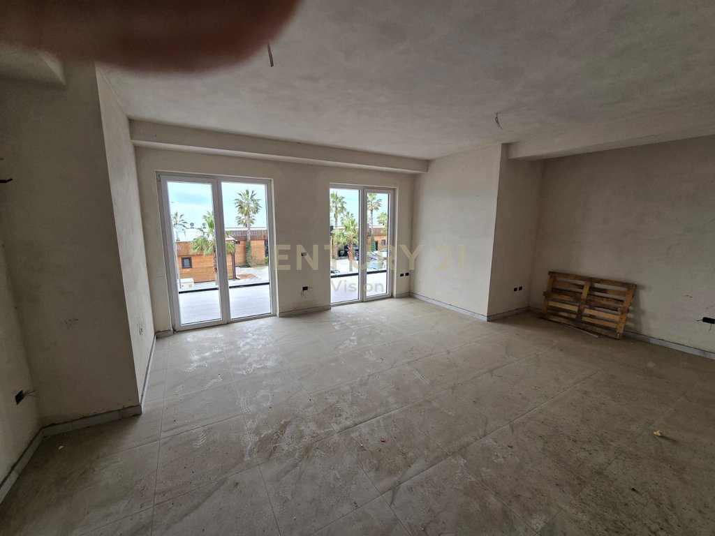 Apartament 1+1 për Shitje në Shëngjin -
