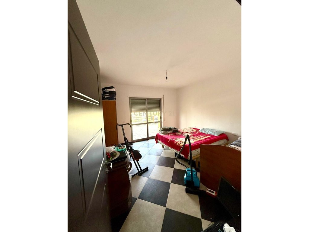 SHITET APARTAMENT 2+1 NE PLAZH, ILIRIA !