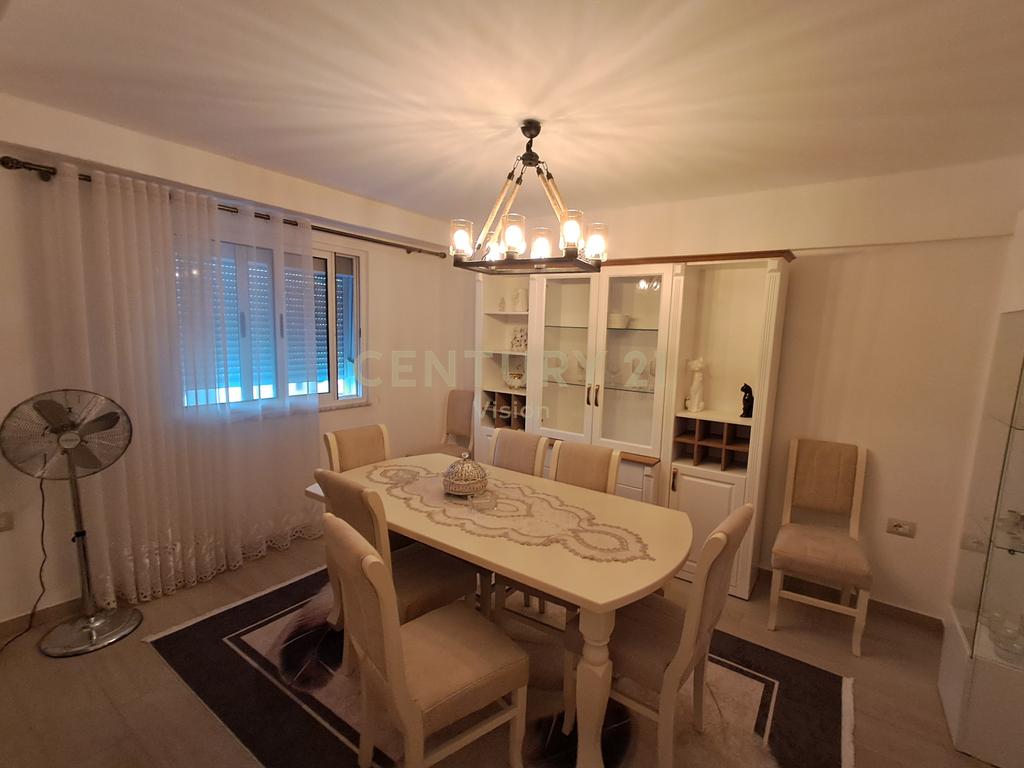 Apartament 2+1 për shitje afër shkollës Ndoc Mazi, Shkodër - 72 m²