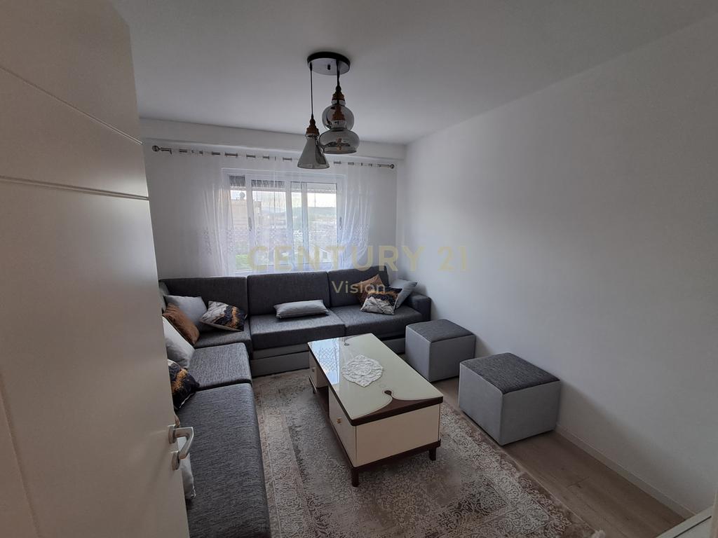 Apartament 2+1 për shitje afër shkollës Ndoc Mazi, Shkodër - 72 m²