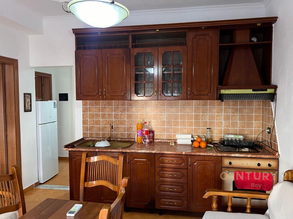 JEPET ME QIRA APARTAMENT 1+1 , GOLEM !