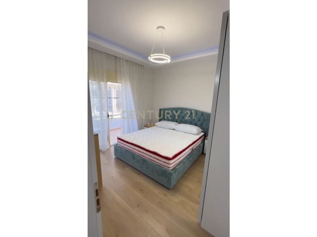 APARTAMENT 2+1 PER SHITJE, UJI I FTOHTE!