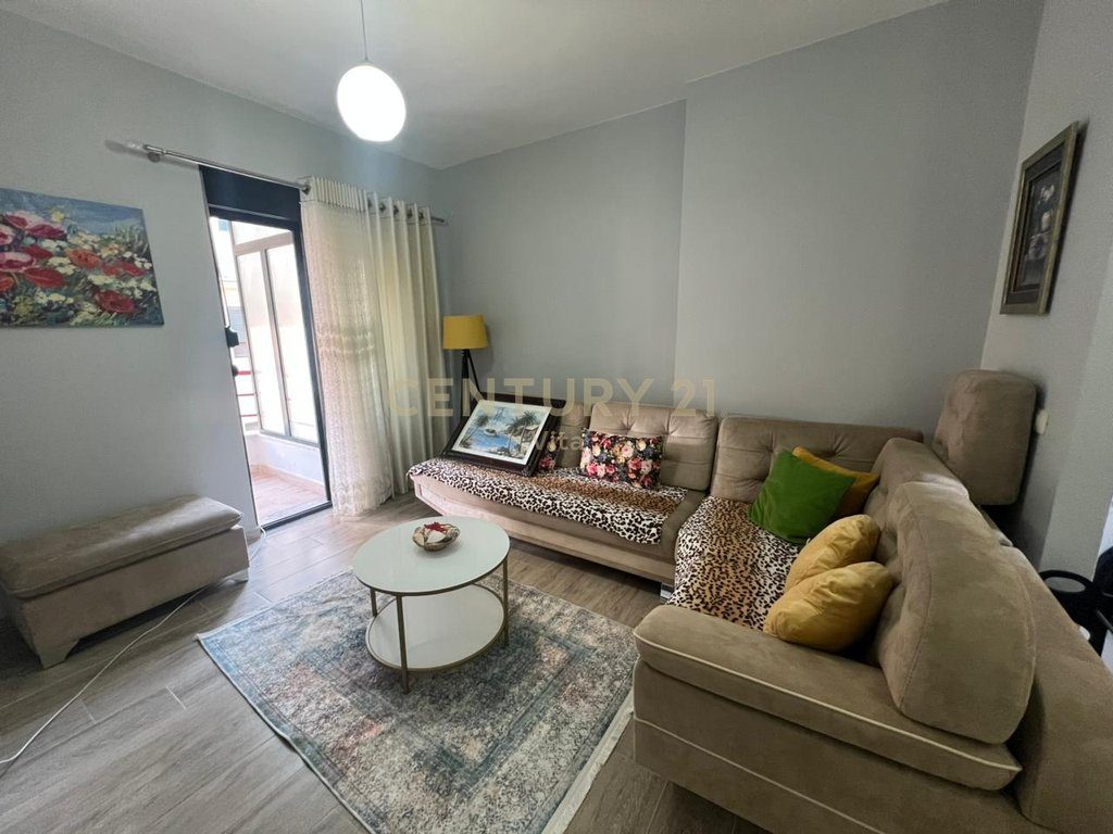 Apartament 1+1 me qira në Golem, 70m nga deti!!