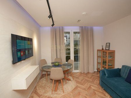 SHITET APARTAMENT 1+1 TEK TIRANA BOULEVARD!