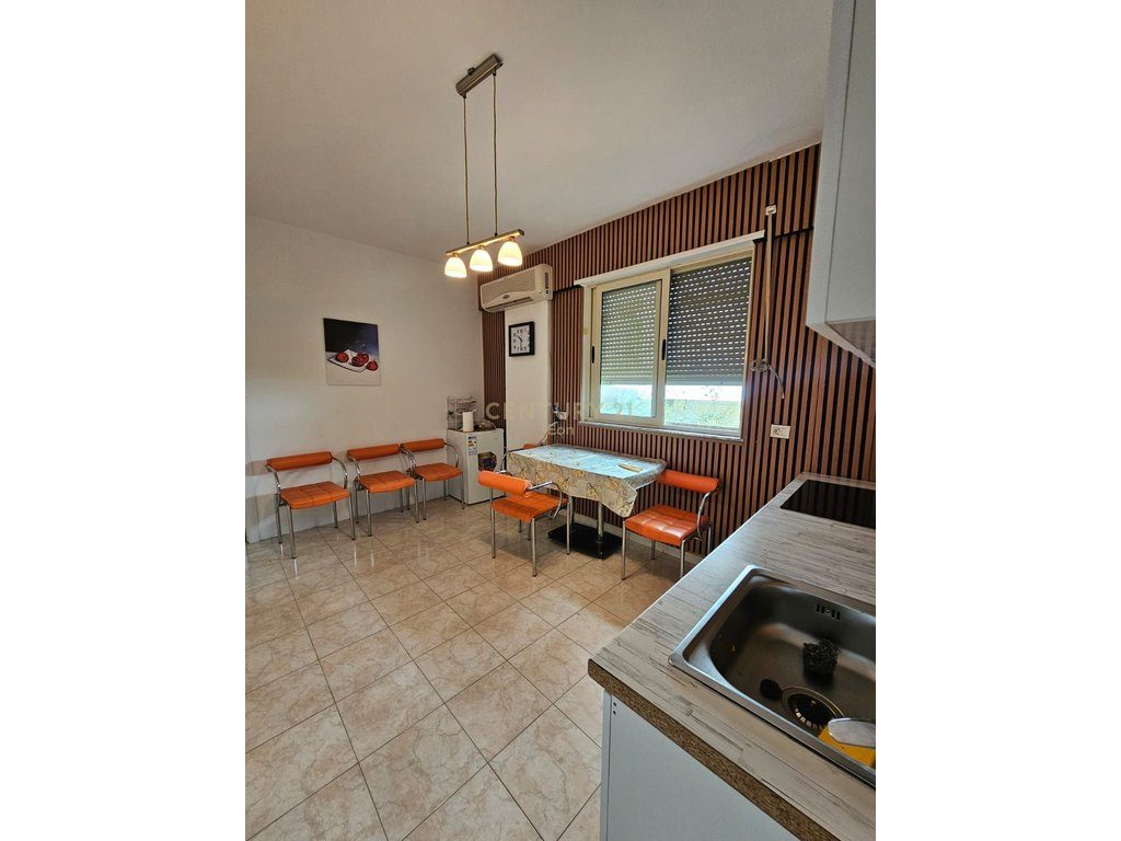 SHITET APARTAMENT 2+1 TEK SHKEMBI KAVAJES !