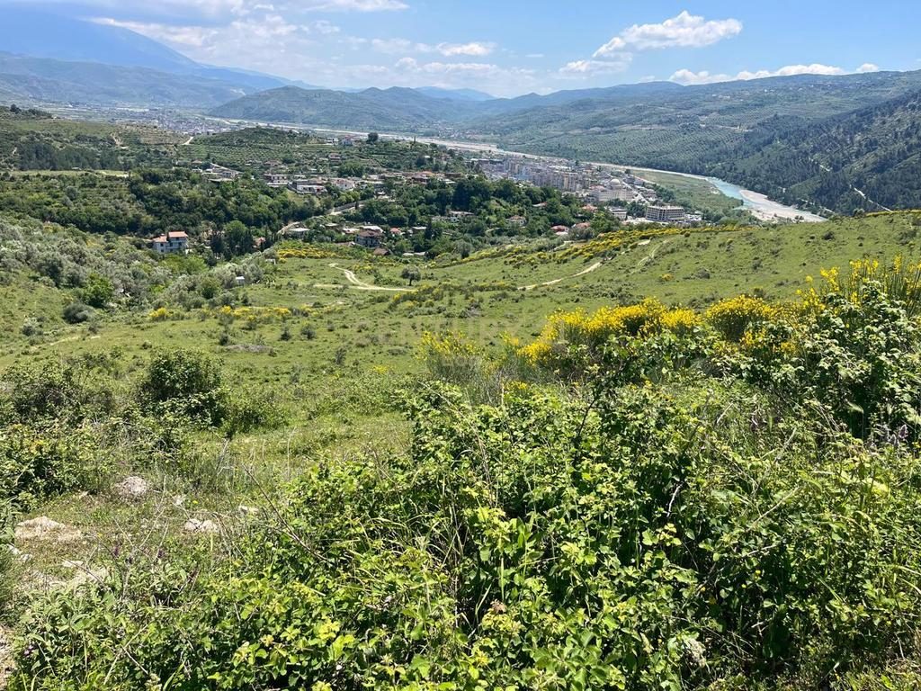 Tokë për Shitje Pranë Kalasë, Berat !