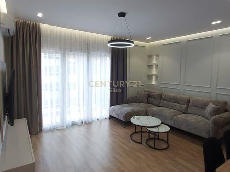 Apartament 1+1 Per Qera Tek Ish Fusha E Aviacionit!