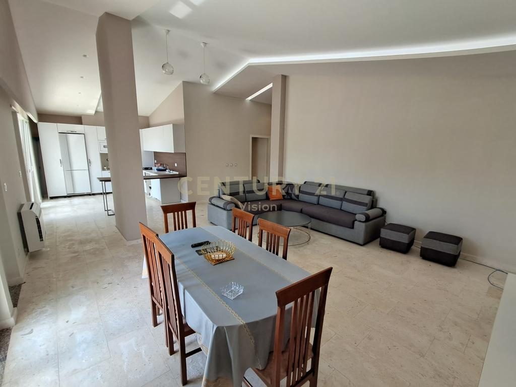Penthouse 3+1+2 Për Shitje tek Grand Europa Resort në Velipojë  | 150 m²