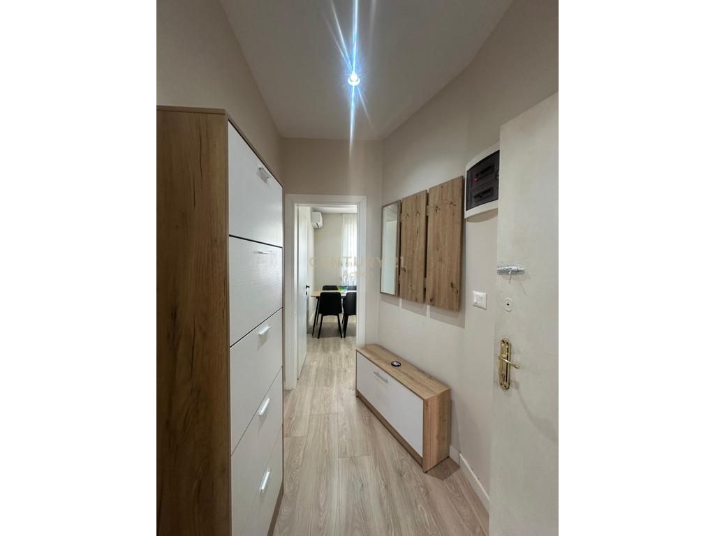 🏡 Jepet me qira apartament 1+1, Rruga e Durresit