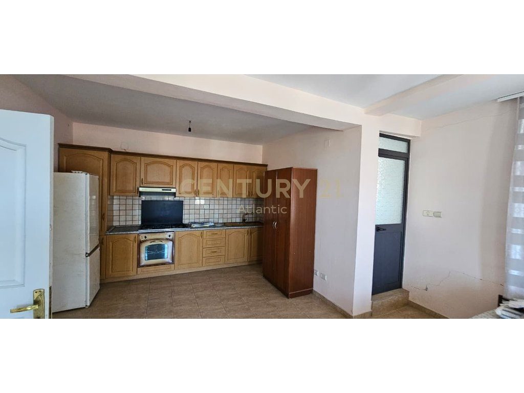 Hotel Në Shitje në Arapaj , Durrës - 295000€ | 700 m²