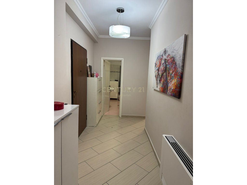 Apartament 2+1 Me Qira te Kazazi, Durres !