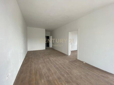 ESKLUZIVE! APARTAMENT 2+1 PER SHITJE NE SAUK TE VJETER!