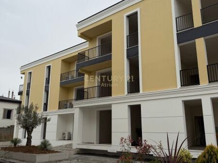 Apartament 2+1 për shitje , Sauk!