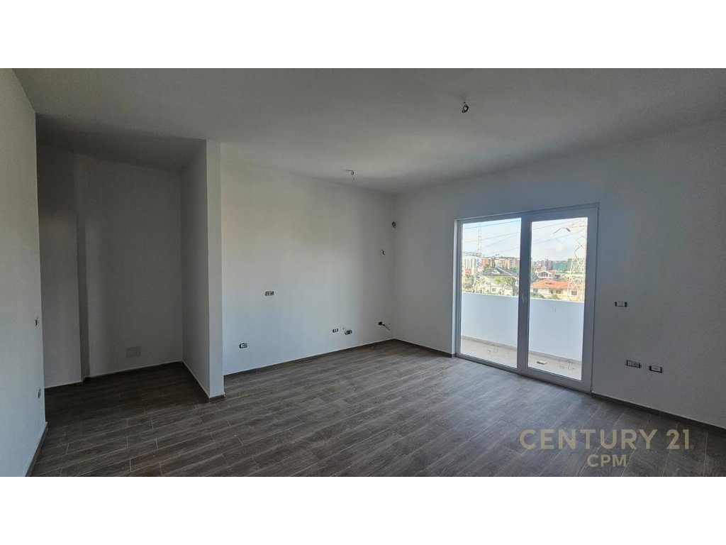 Apartament 2+1 Per Shitje Prane Bulevardit Te Ri!