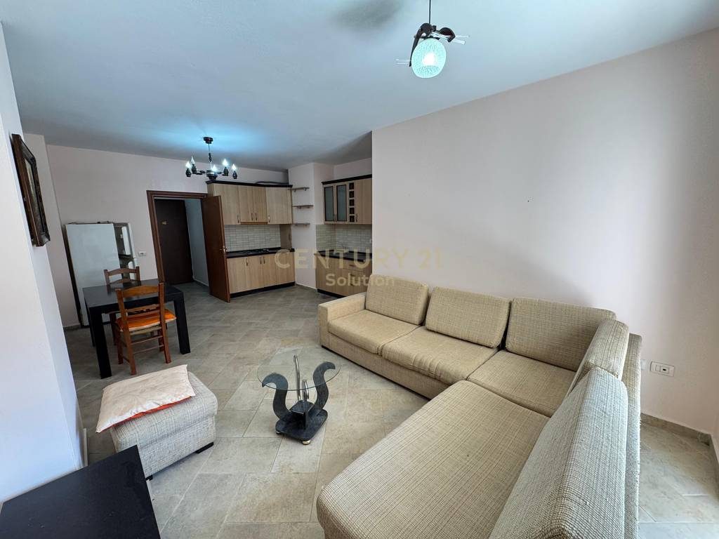APARTAMENT 1+1 PER QIRA NE ASTIR