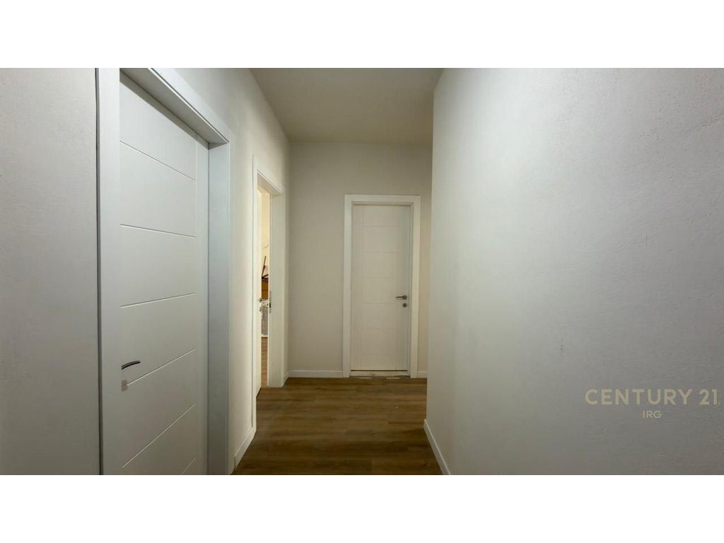 Apartament 2+1+ Parkim per shitje tek Univers City!
