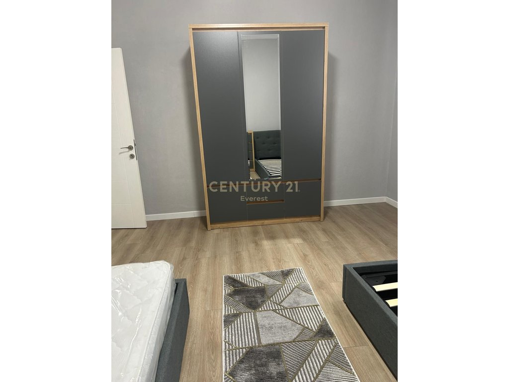RRETHRROTULLIMI I SHKOZES, APARTAMENT 2+1 PER QIRA