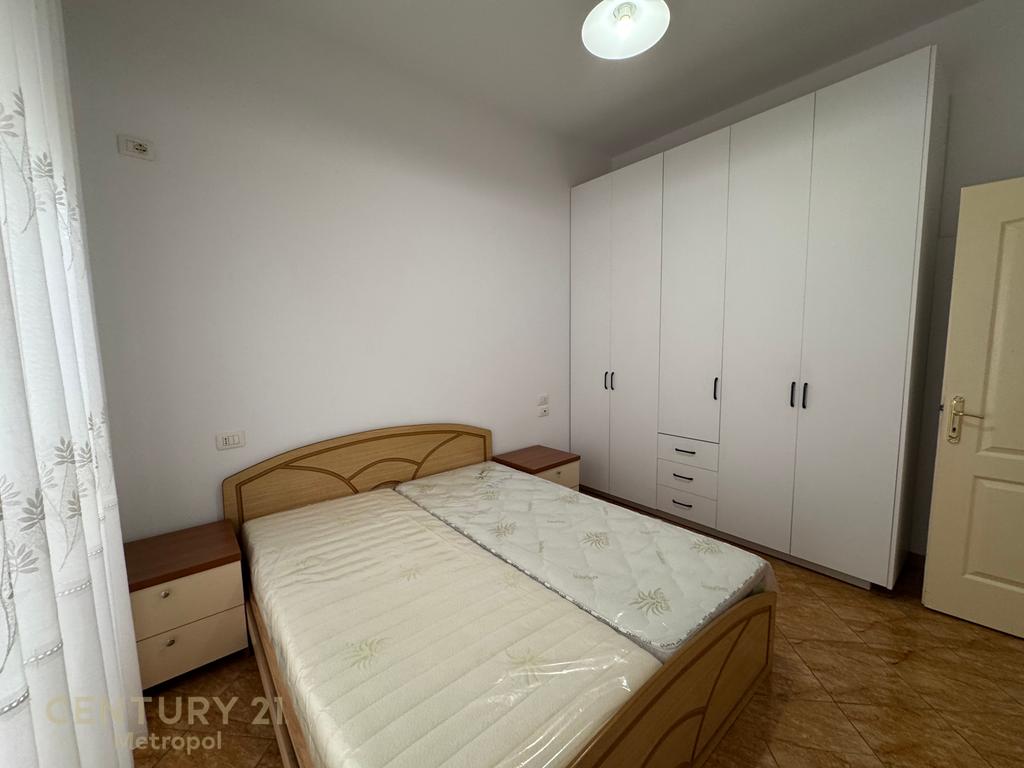 APARTAMENT 1+1 PER QIRA, UNAZE E RE!
