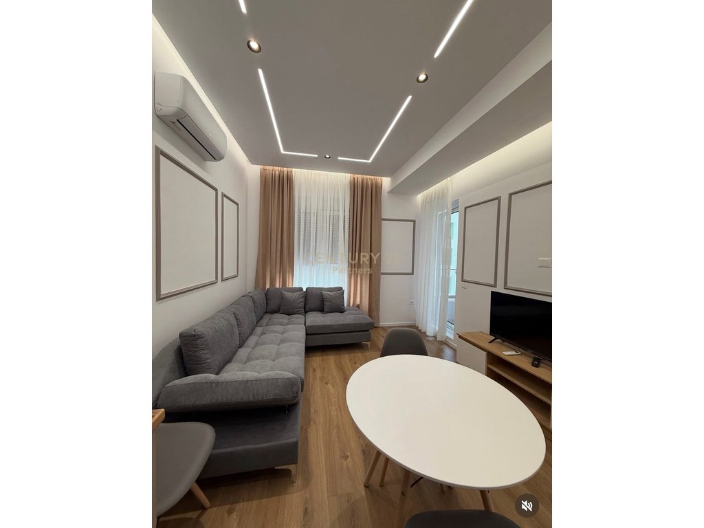 JAPIM ME QIRA APARTAMENT 1+1 NE ALI DEM !