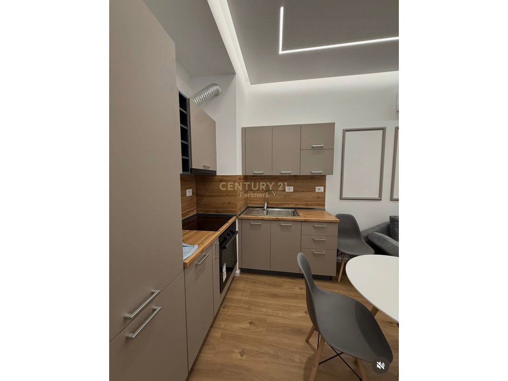 JAPIM ME QIRA APARTAMENT 1+1 NE ALI DEM !
