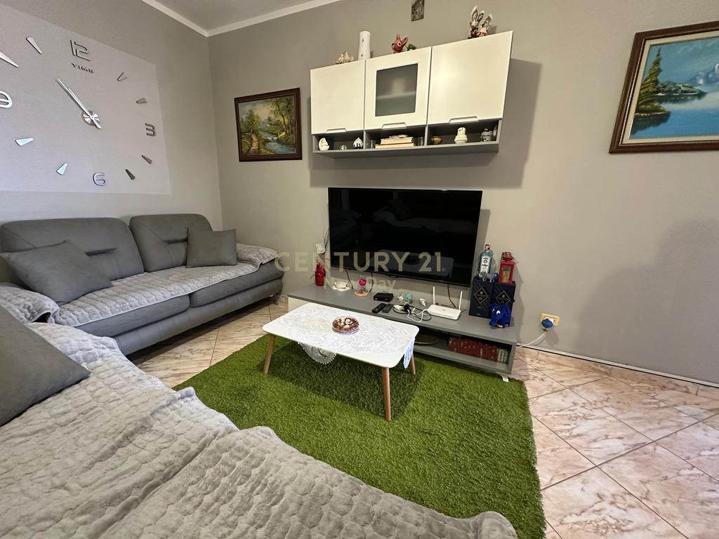 Shitet Apartament i Konvertuar 2+1 në Golem, Durrës - 105000€ | 62 m²