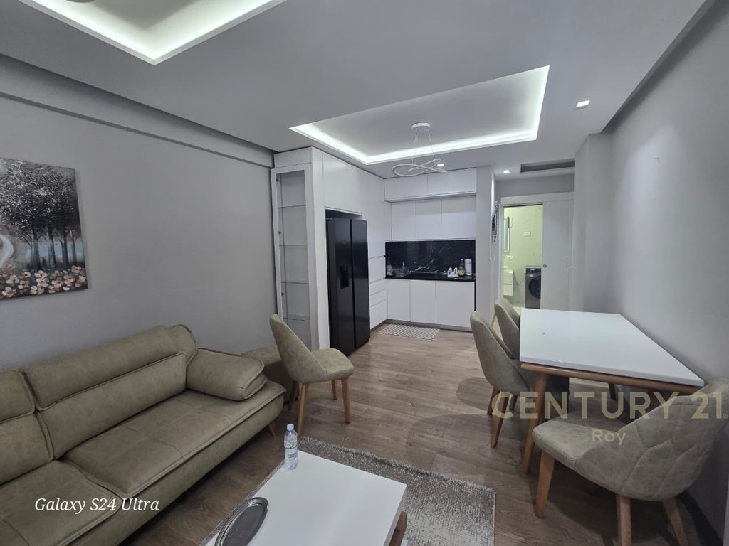 SHITET APARTAMENT 2+1+2 TEK VALA PARK , DURRES!!