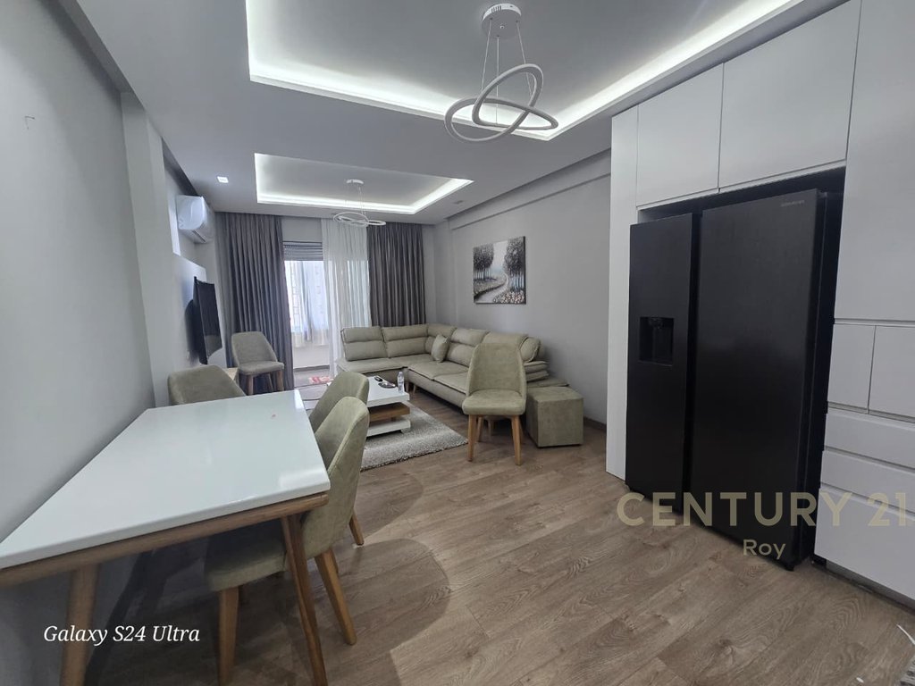 SHITET APARTAMENT 2+1+2 TEK VALA PARK , DURRES!!