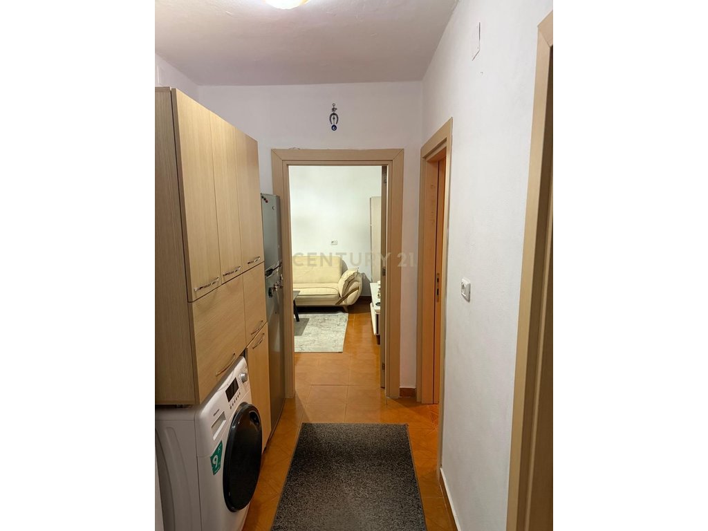 Apartament 2+1 Me Qira në Qendër Shkodër - 350€
