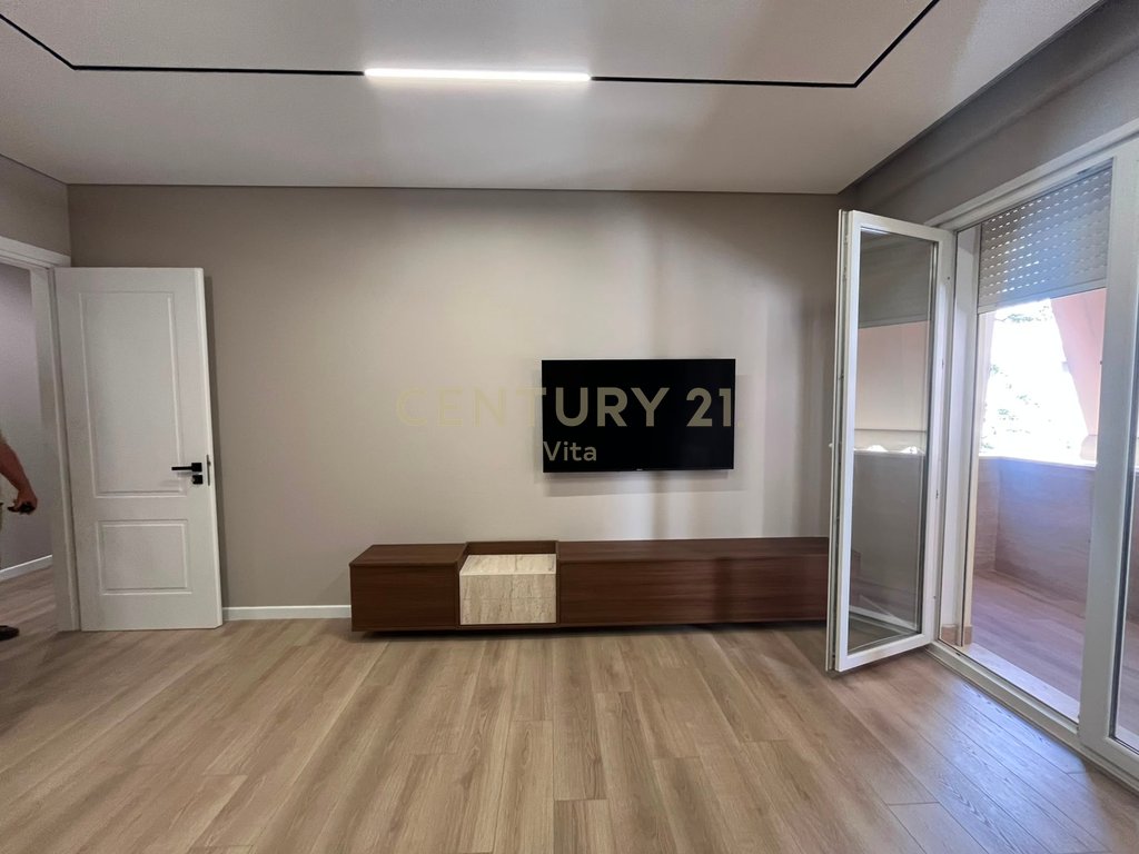 Apartament 2+1 i Mobiluar me Qira në Lagjen 18, Durrës !!