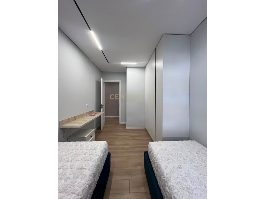 Apartament 2+1 i Mobiluar me Qira në Lagjen 18, Durrës !!