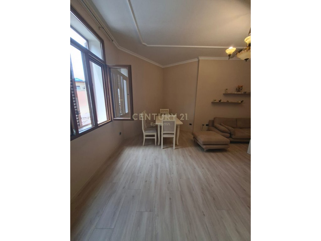 Jepet me qira apartament 3+1+2 ne Vollga !