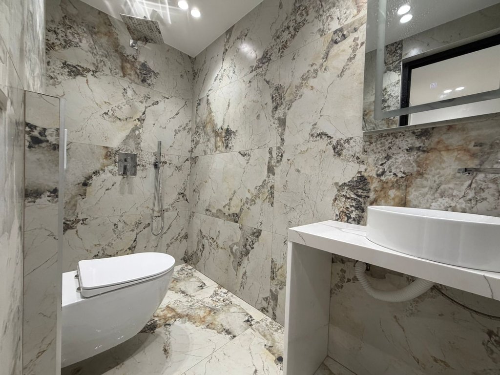 Shkolla e Baletit, Shesim apartament 1+1