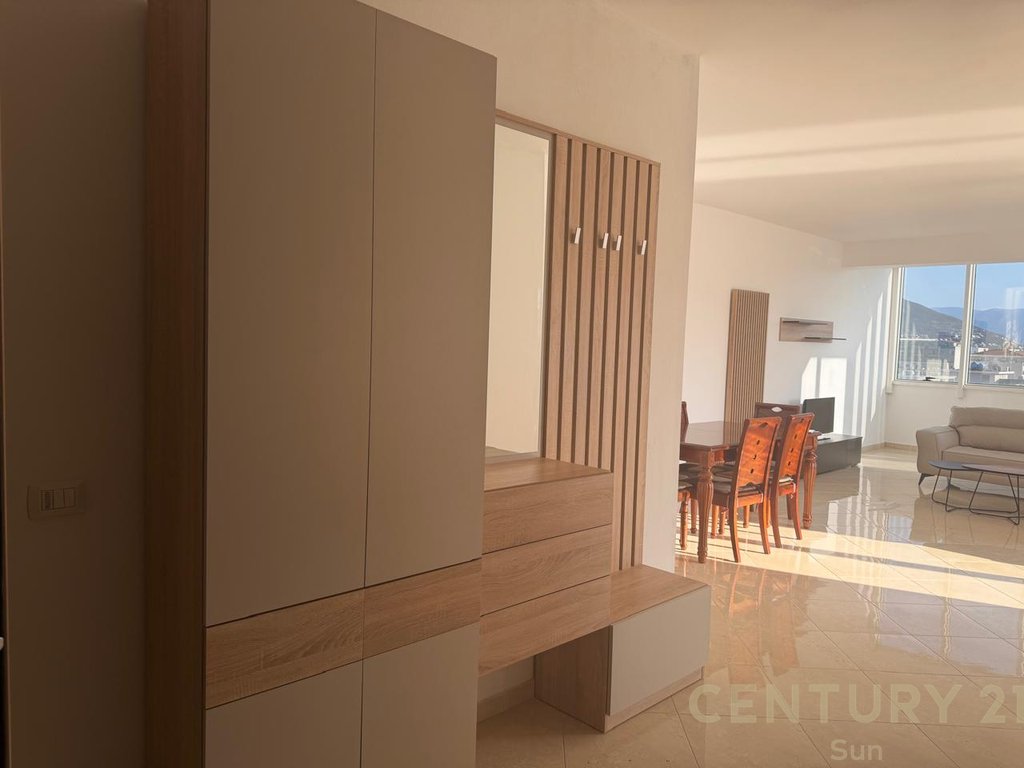 JEPET APARTAMENT 2+1+2 ME QERA NE VLORE