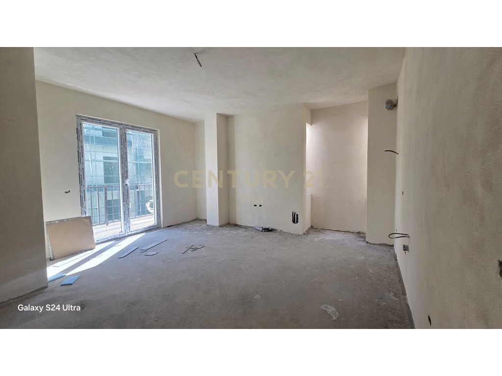 SHITEN APARTAMENTE 1+1 NE GOLEM NDERTIM I RI UNIK !
