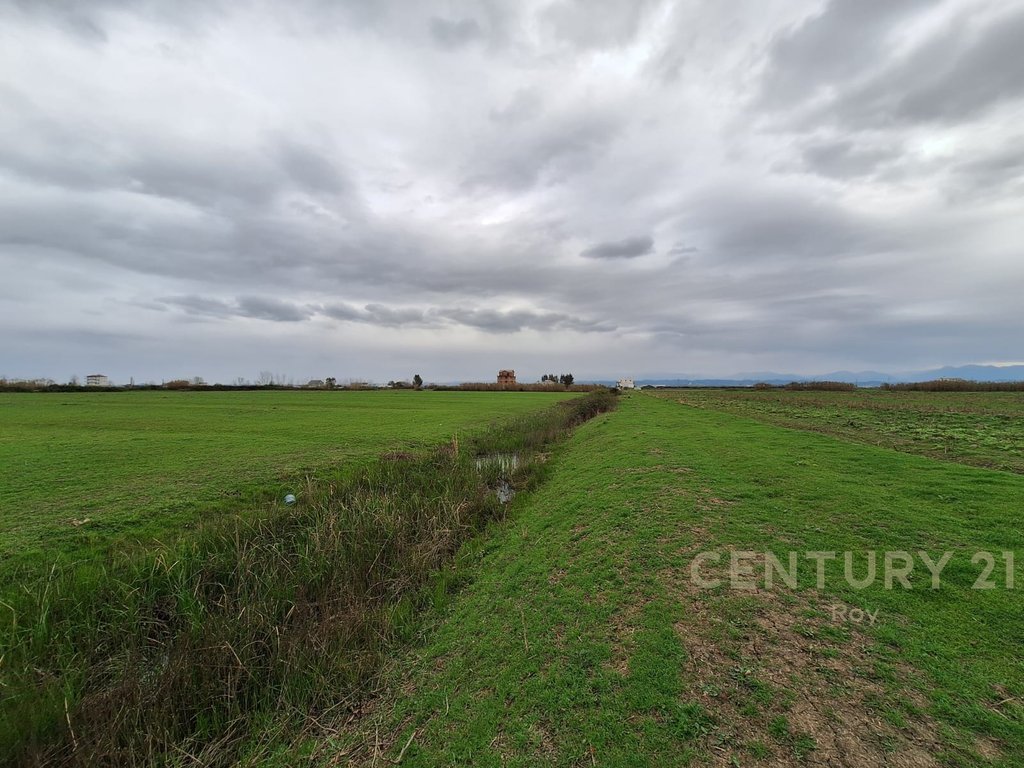 Tokë për Shitje në Bisht Kamez, Durrës - 160000€ | 9208 m²