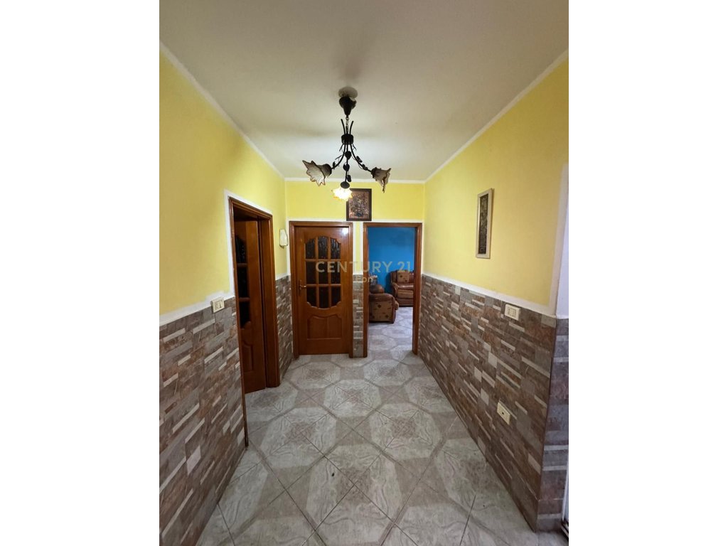 Apartament 2+1 Per Shitje Stadiumit, Durres !