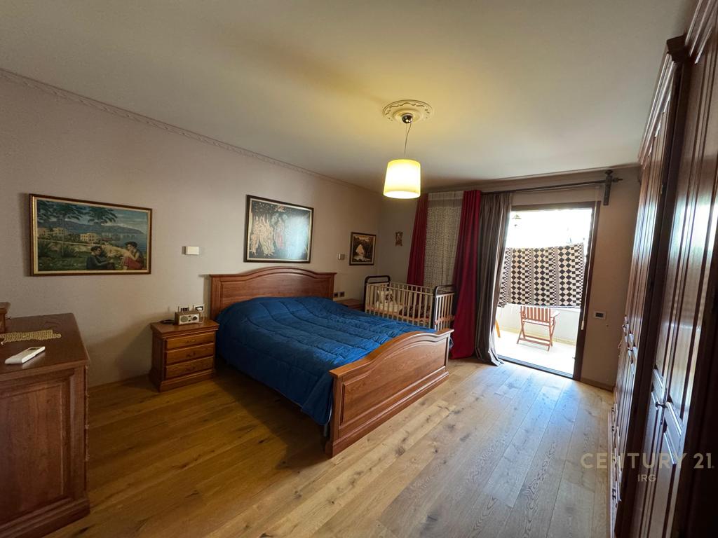 Apartament 2+1+2 ne Ish- Bllok