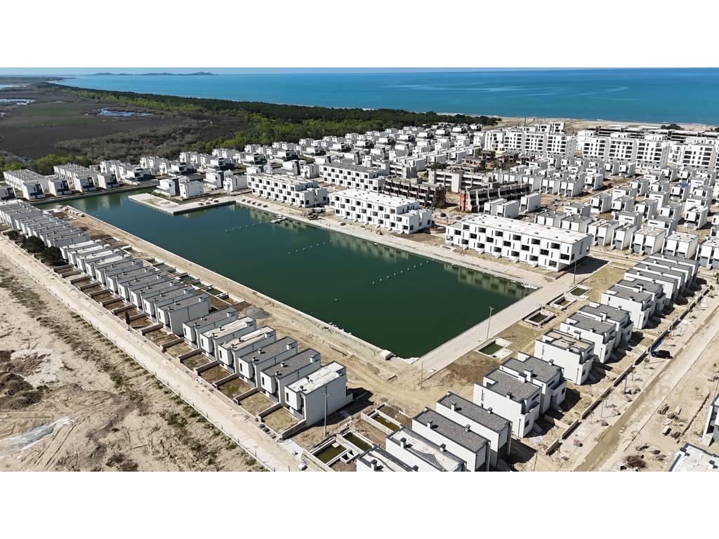 VILE TE TURQUOISE MARINA - GJIRI I LALEZIT!