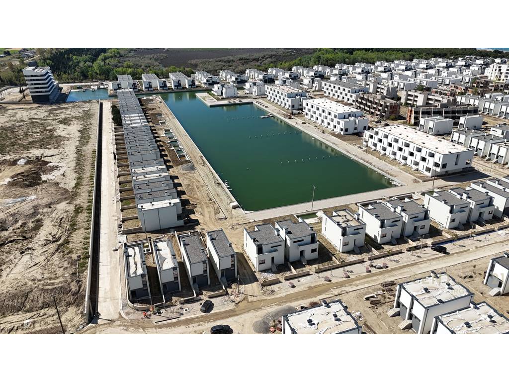 VILE TE TURQUOISE MARINA - GJIRI I LALEZIT!