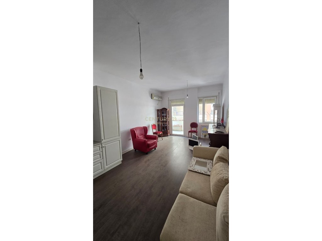 Apartament 2+1+2 per Shitje te Kopshti Zoologjik