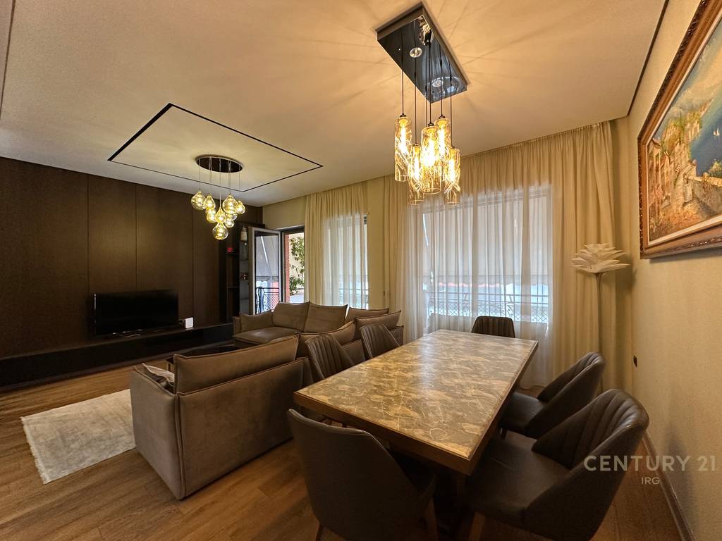 APARTAMENT LUKSOZ 2+1+2 TE KOMPLEKSI DELIJORGJI!