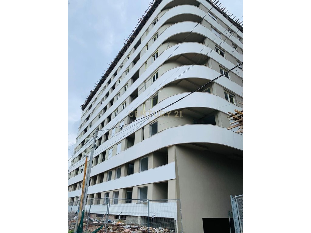 Apartament 1+1+ballkon Për Shitje në Golem, Durrës