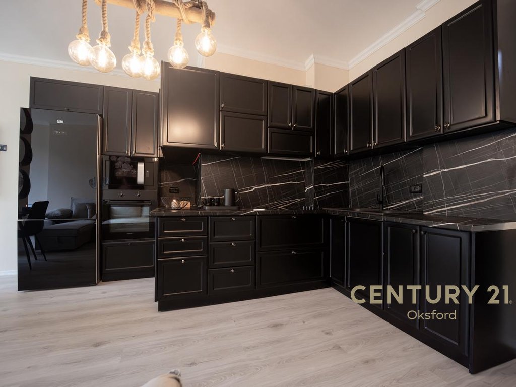 SHESIM APARTAMENT TE INVESTUAR 1+1+POST PARKIMI, NE DHERMI!