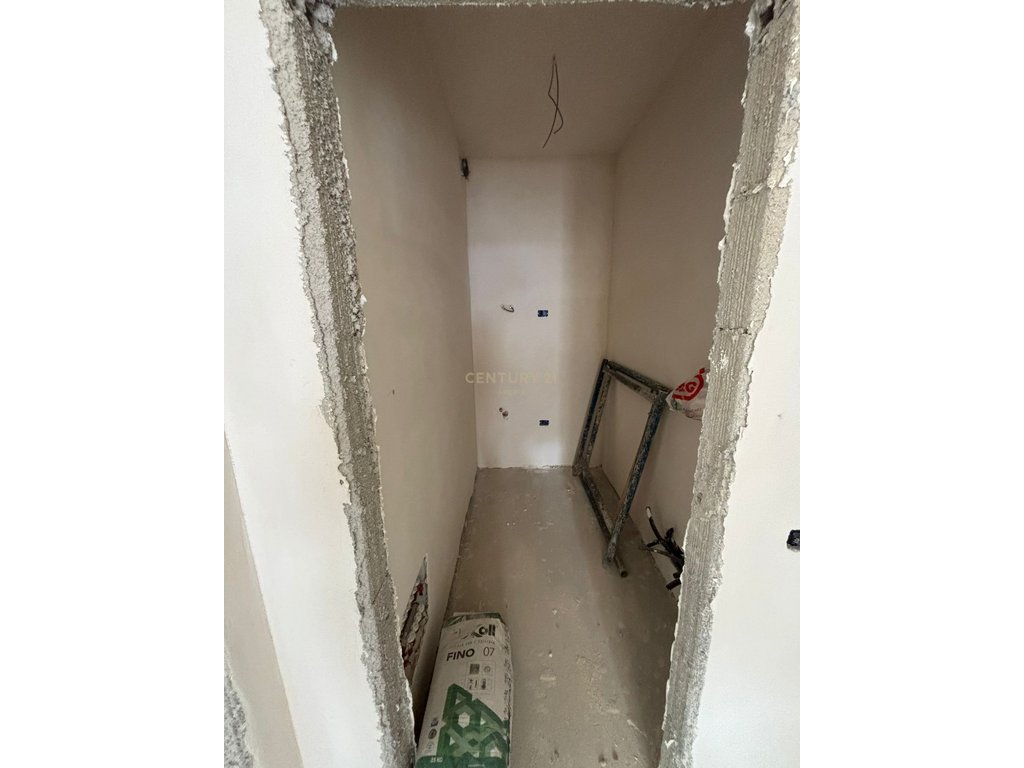 Apartament 2+1+2 në Shitje – Ali Demi | Pallat i Ri (2024–2025)