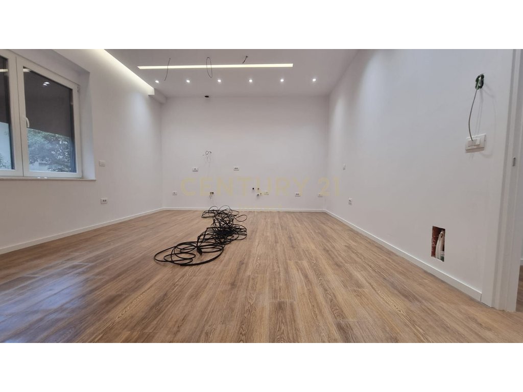 Apartament 2+1+2 ne Shitje tek Kopshti Zoologjik, Tiranë - 220,000€ | 102.32 m²