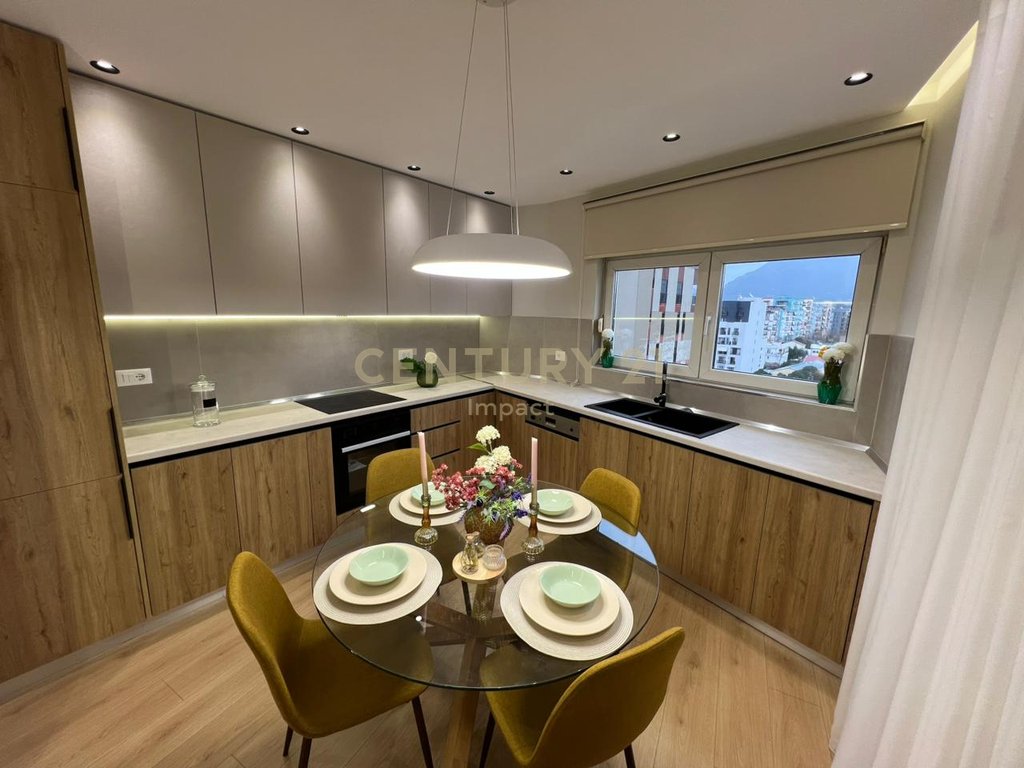 SHITET APARTAMENT 2+1+2 NE DON BOSKO