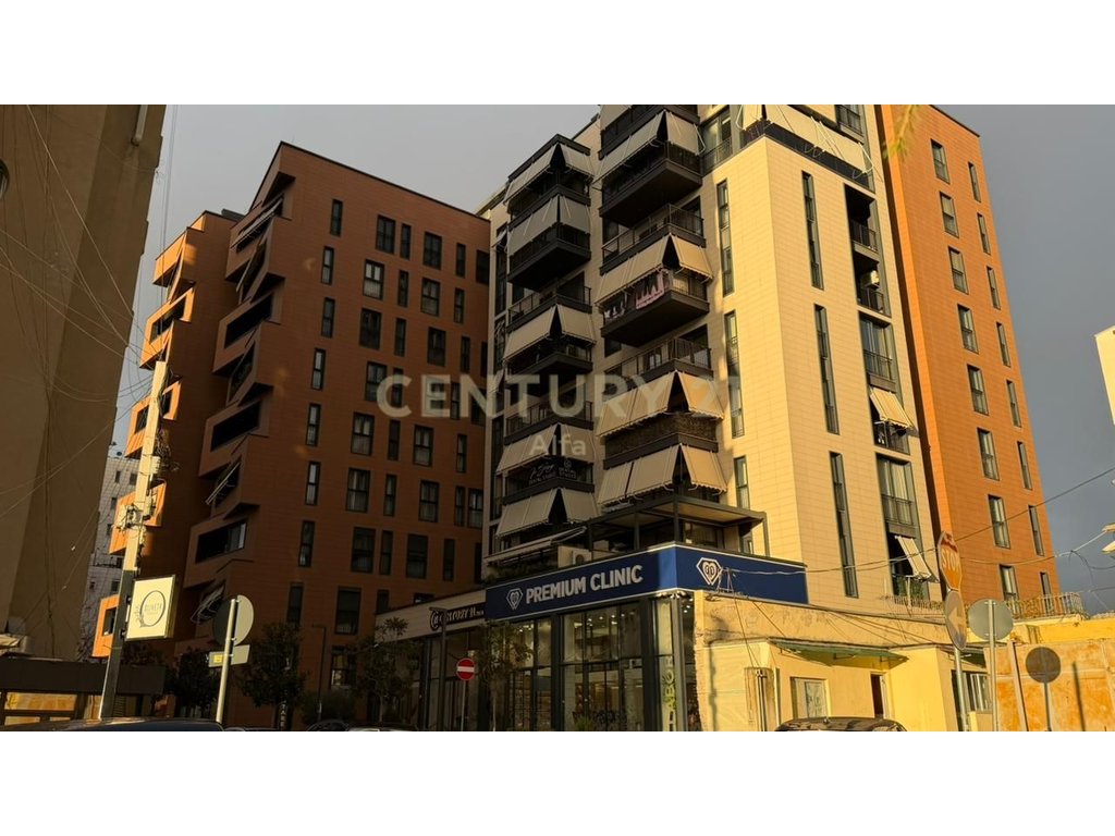 Apartament 3+1+2 per shitje tek Rruga e Kosovareve.