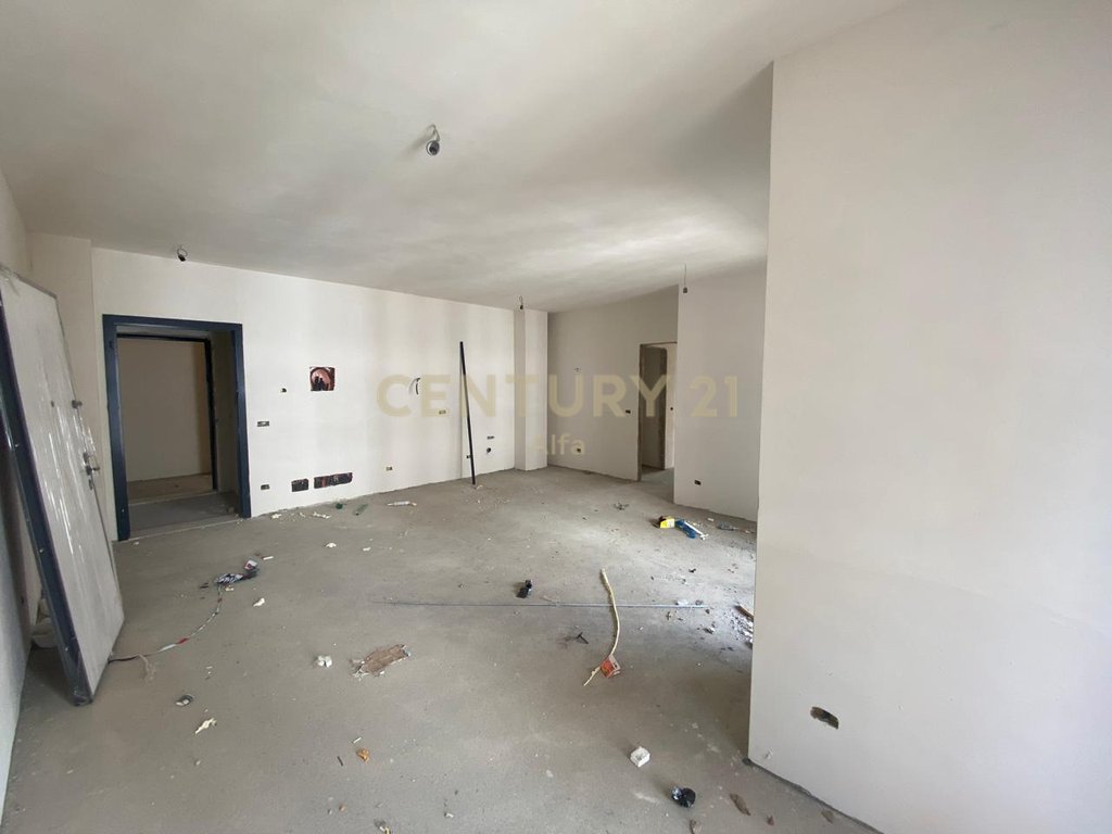 Shitet apartament 2+1+2 – Bulevardi i Ri, Orbital 3